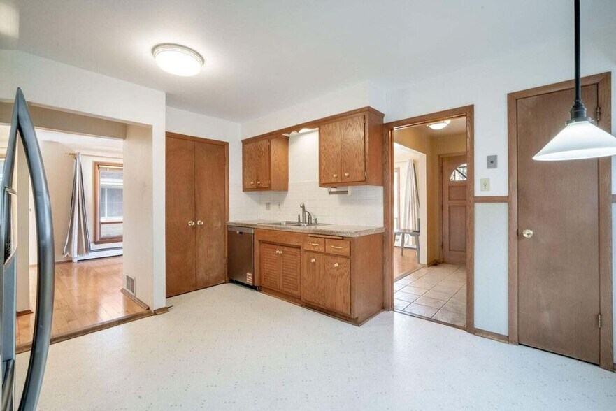 Building Photo - 4321 N 99th St