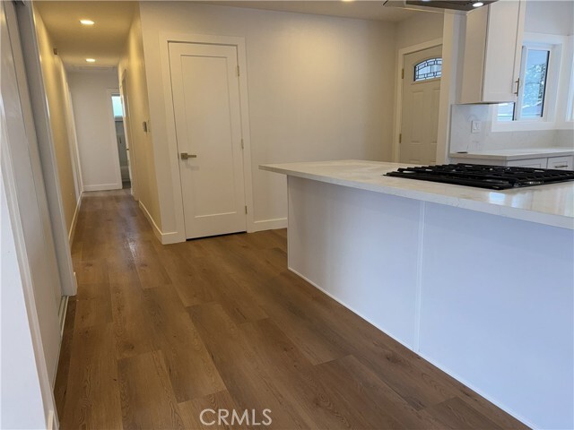 Building Photo - 213 N Royal Pl