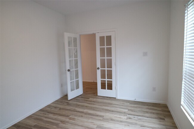 Building Photo - 3518 Galway Glen Trl