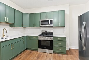 Building Photo - 4154 McRee Ave