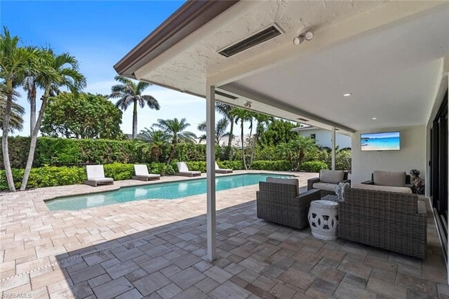 Building Photo - 4222 Crayton Rd