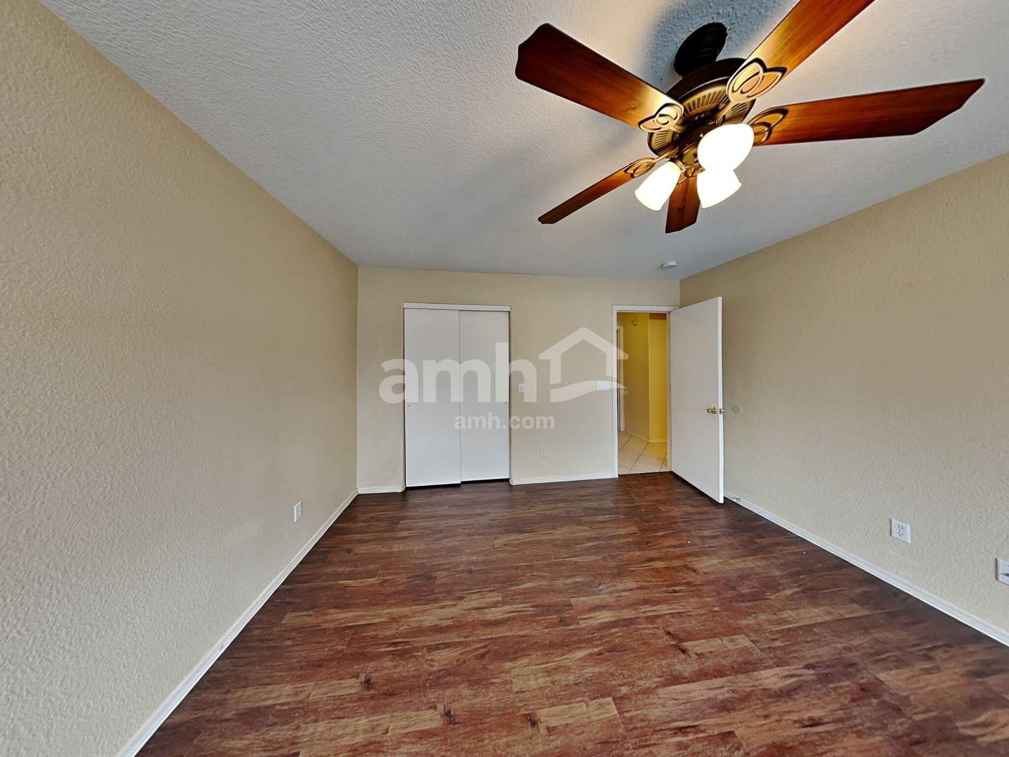 Building Photo - 1566 W Breakwell St