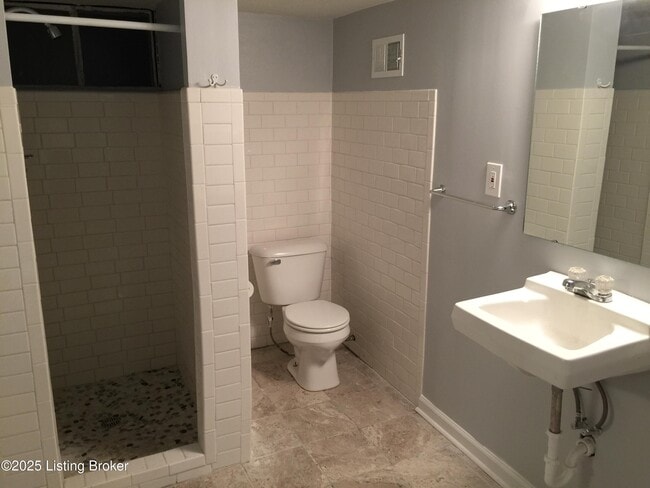 Building Photo - 5703 Bunning Dr