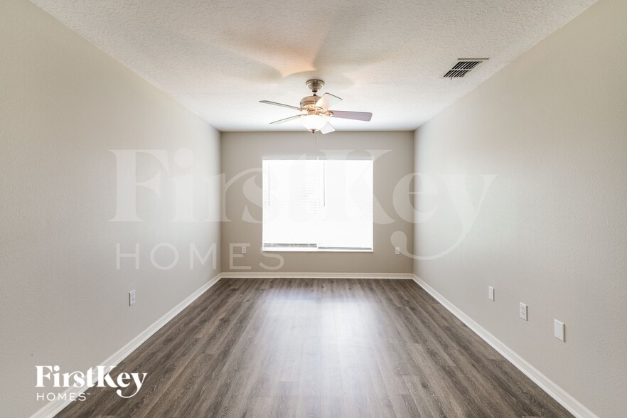 Building Photo - 6810 Eagle Ridge Loop