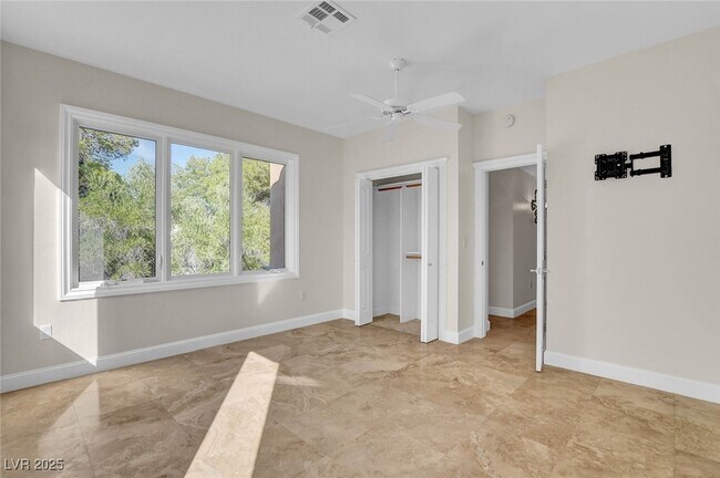 Building Photo - 9005 Opus Dr