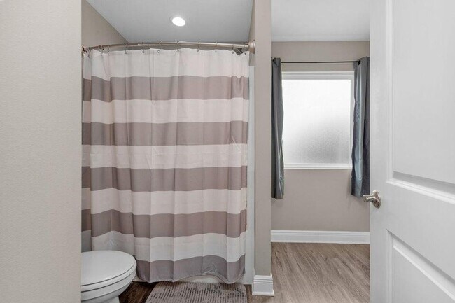 Building Photo - 2327 Hadleigh Hills Ct