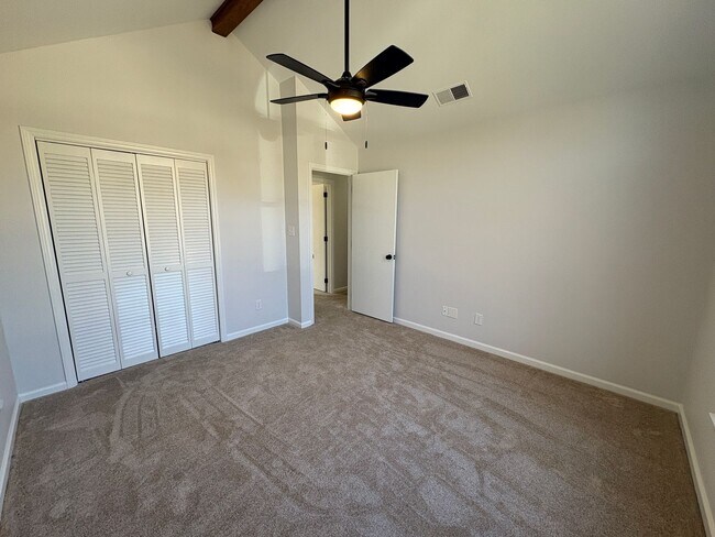 Building Photo - Rent Special on Beautifully Updated 3 Bedroom Home!