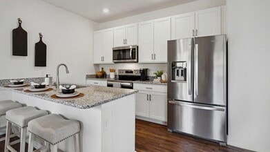 Building Photo - 2533 Legg Ln