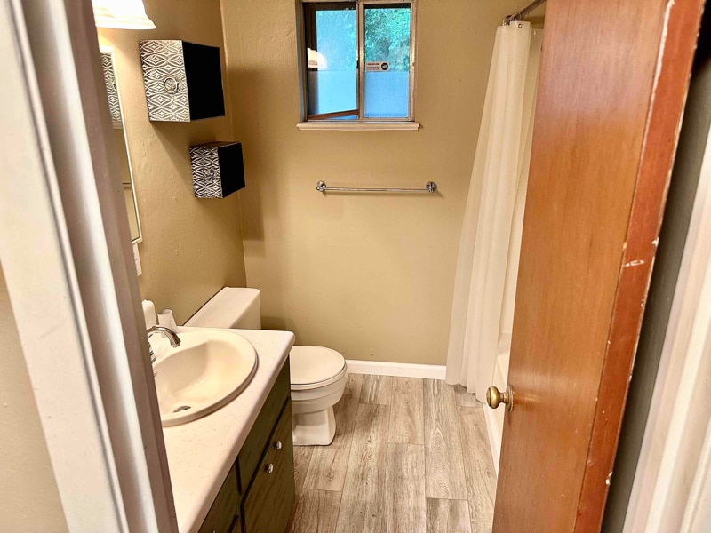 Building Photo - 508 Mustang Dr