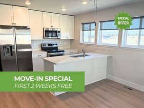 Building Photo - 2837 Urban Pl