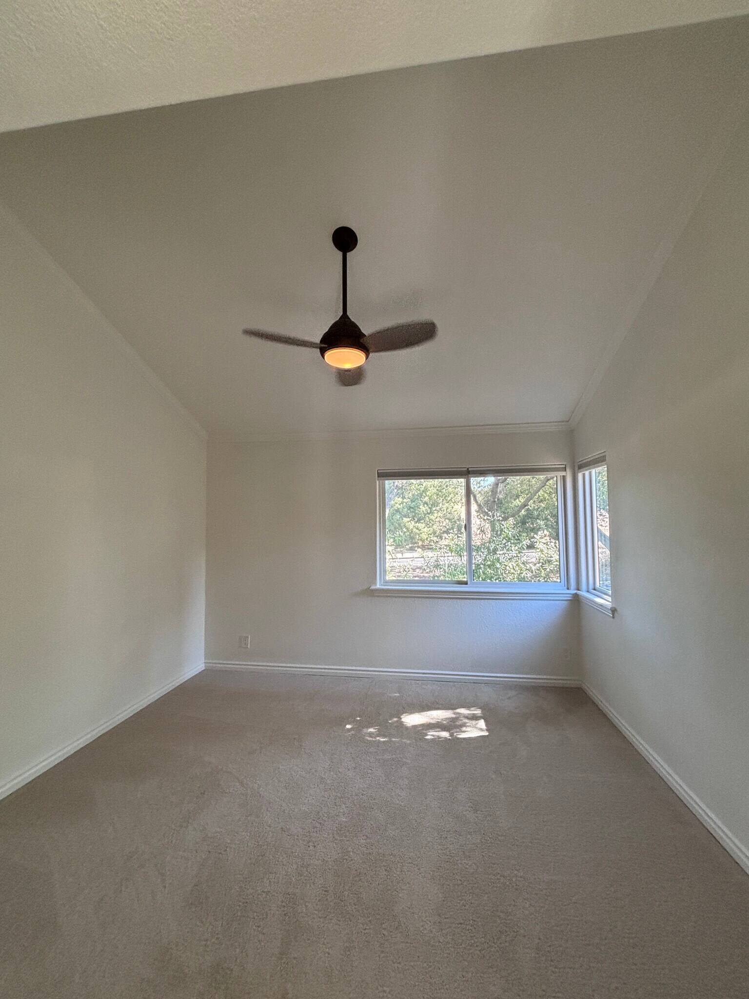 Building Photo - 2108 Lost Lake Pl