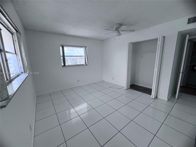 Building Photo - 2430 SW 81st Ave