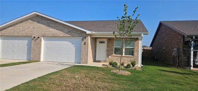 Building Photo - 620 NW 69th Ave