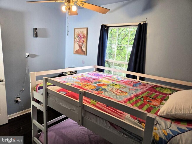Building Photo - 7832 Canter Ct