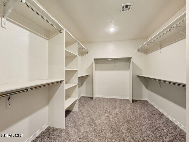 Building Photo - 12583 Clocker Dr