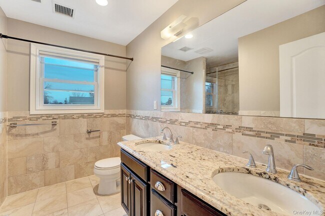 Building Photo - 134-110 10th St