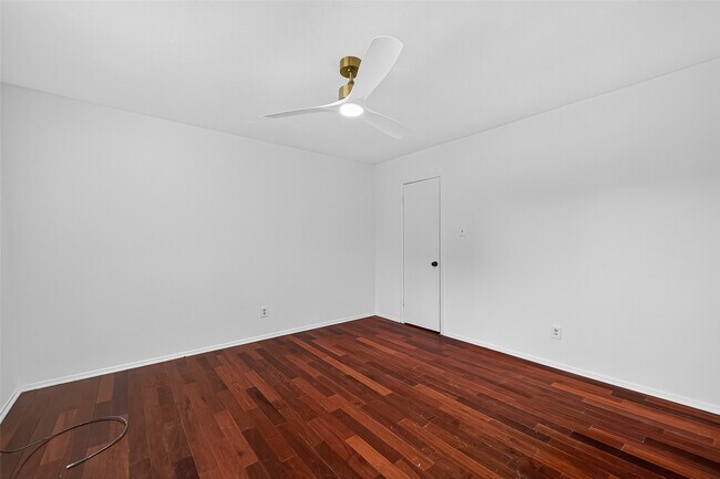 Building Photo - 1917 Trixie Ln