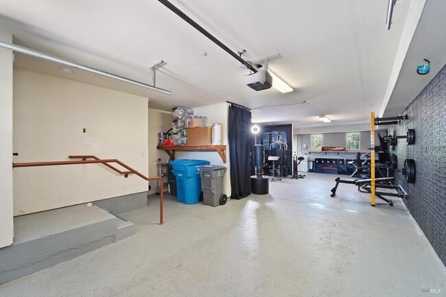 Building Photo - 2931 Edgewater Dr