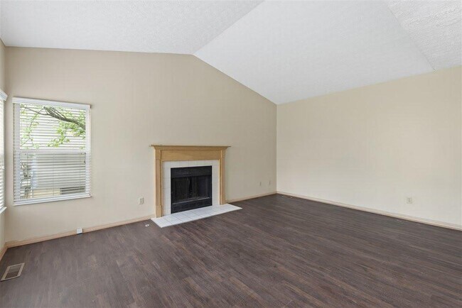 Building Photo - 6529 Centennial Dr