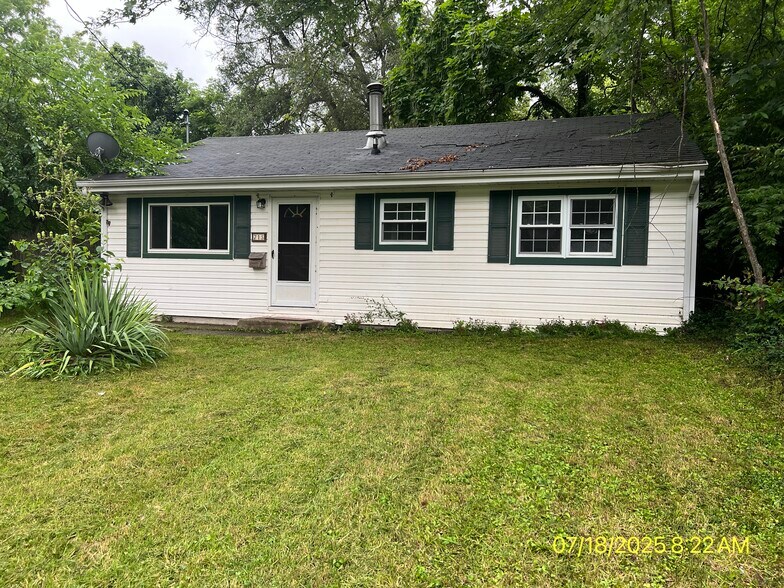 Primary Photo - 713 Indiana Ave
