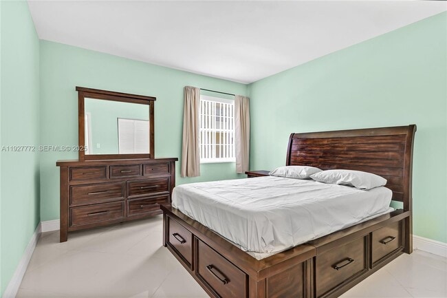 Building Photo - 9311 SW 4th St