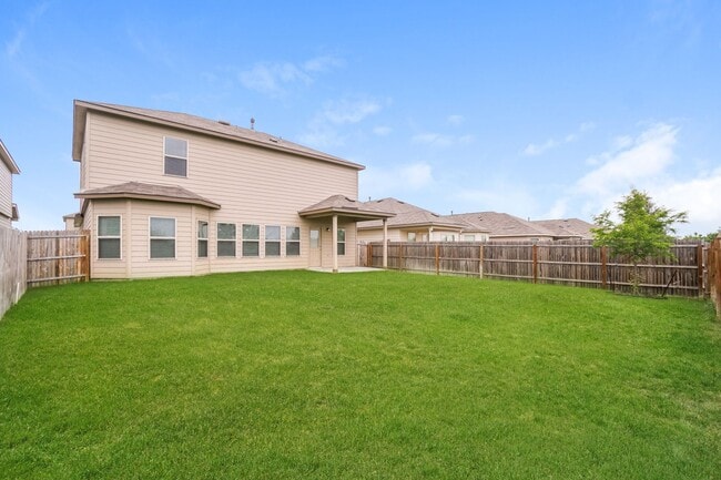 Building Photo - First time rental!