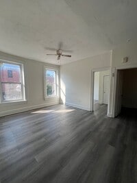 Building Photo - 209-209 Locust St