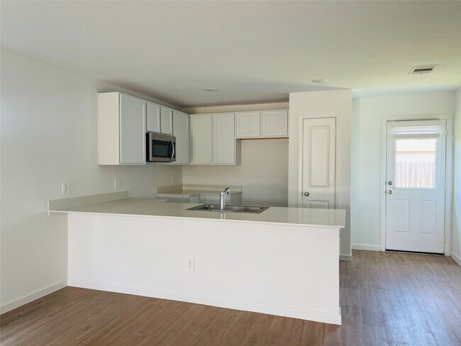 Building Photo - 2745 Cadiz Bay Dr