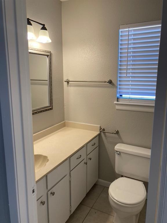 Building Photo - 8106 Hood Cir