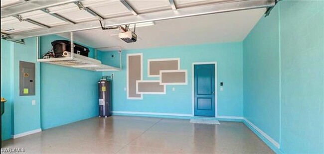 Building Photo - 9170 Woodhurst Dr
