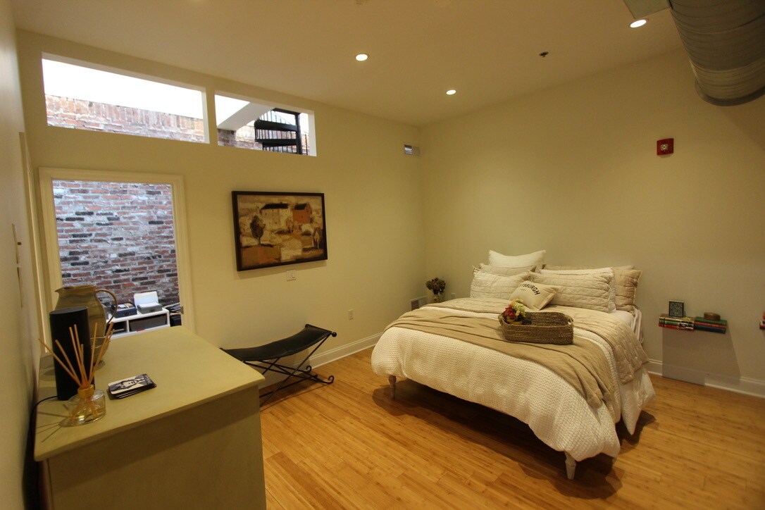 Bedroom - 139 7th St