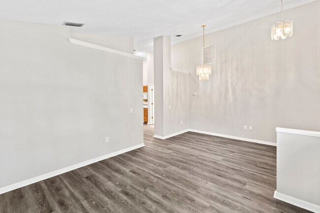 Building Photo - Great Home