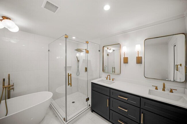 Building Photo - 5630 Lymbar Dr