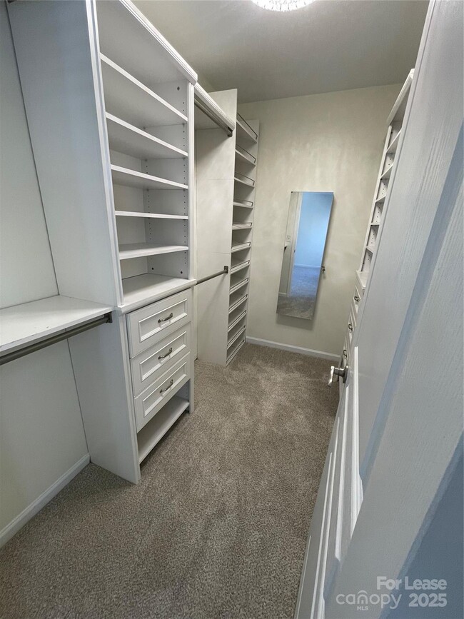 Building Photo - 11434 Heritage Green Dr