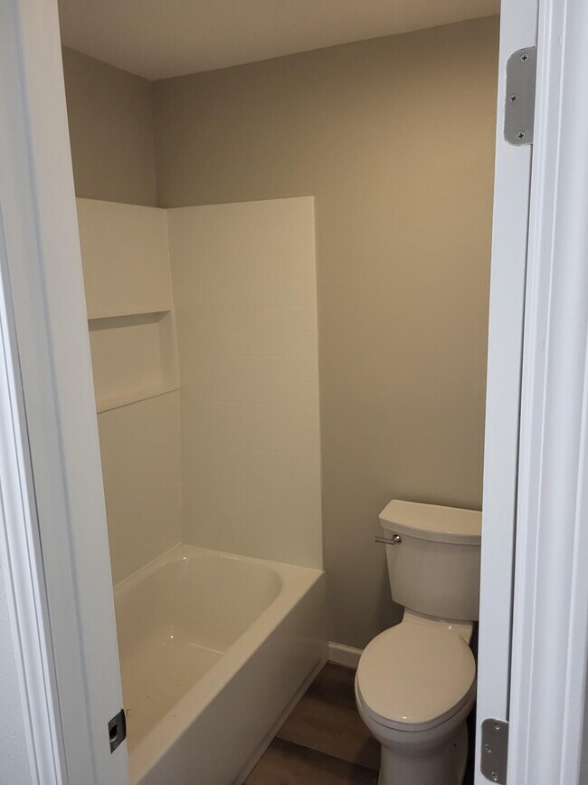 Building Photo - 1831 SG