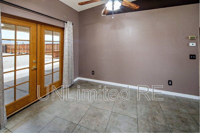 Building Photo - 2068 Palo Verde Blvd S