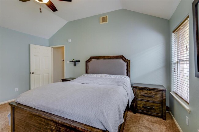 Building Photo - 16022 Capistrano Falls Dr