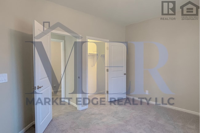Building Photo - 4Bed/3Bath Home at I10/Wilmot Rd! $199 MOV...