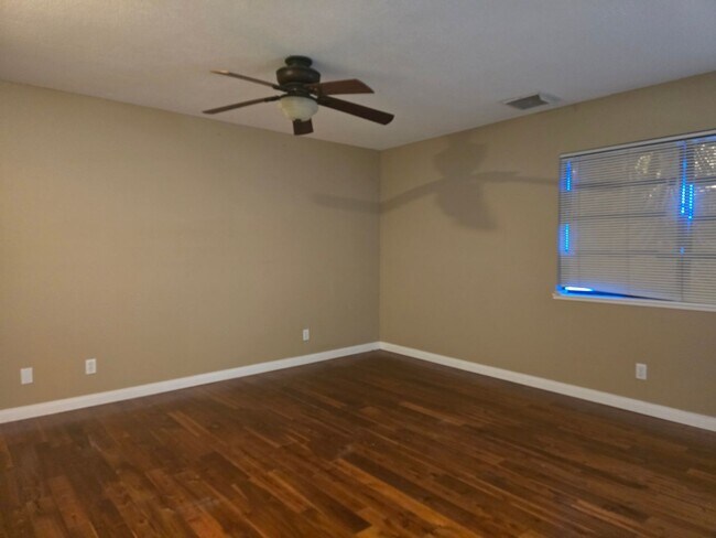 Building Photo - 418 Mt Baldy Cir
