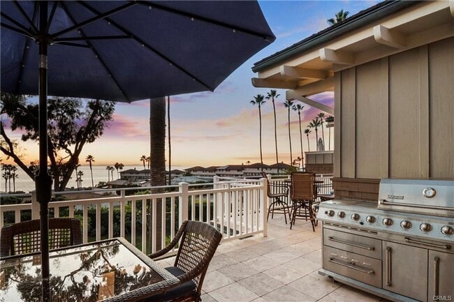 Building Photo - Charming Coastal Retreat in the Heart of Laguna Beach
