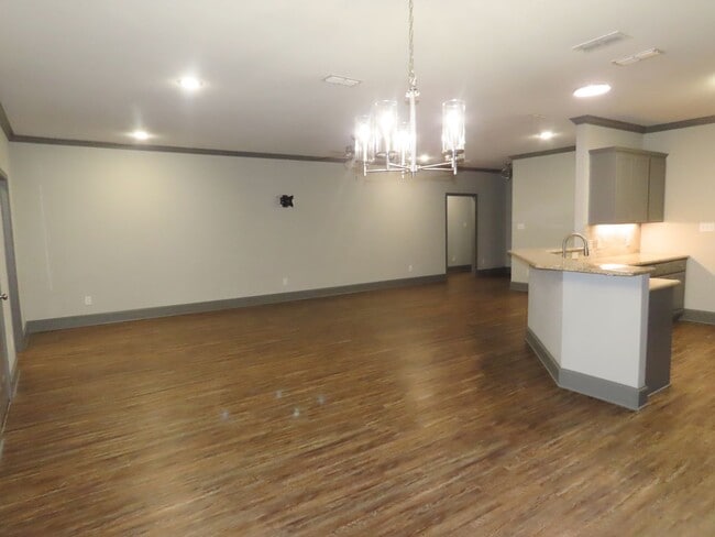 Building Photo - South Tyler-Whitehouse ISD!  Beautiful 3 Bedroom, 2 Bath Home