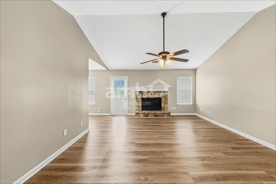 Building Photo - 4101 S Fork Dr
