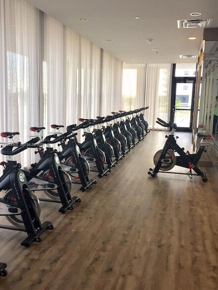 Building Photo - 5300 Paseo Blvd