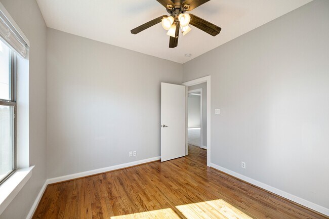 Building Photo - 1102 Patterson St