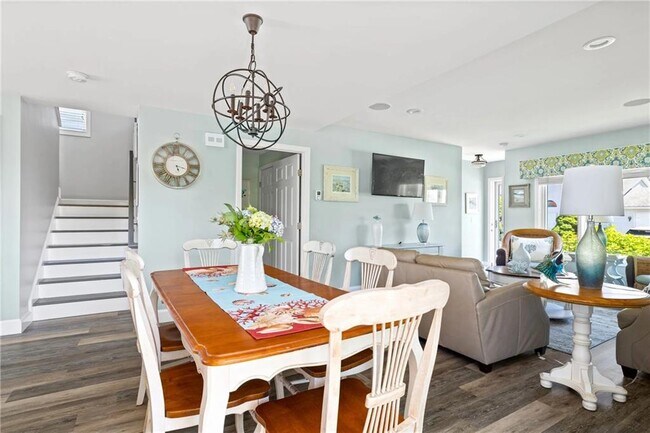 Building Photo - 26 Walcott Ave