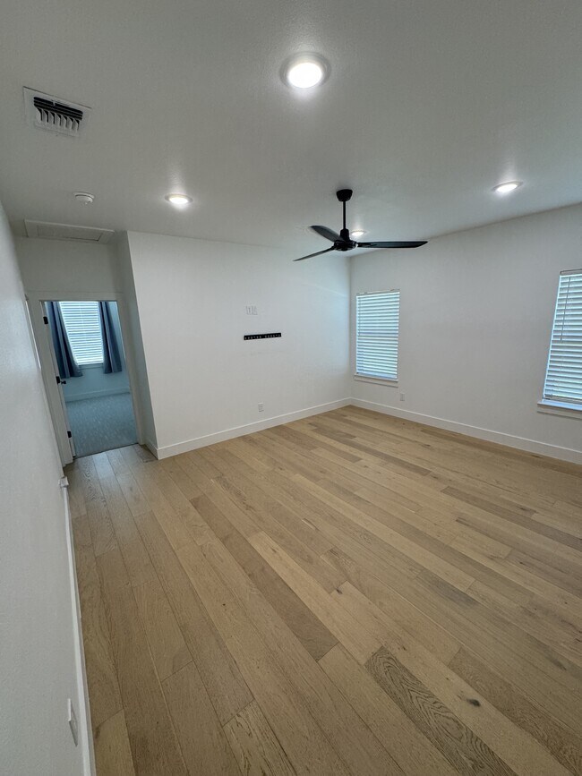 Building Photo - 4453 Cedar Creek Rd