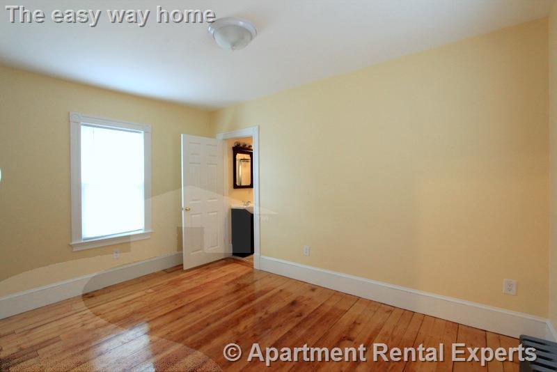 Building Photo - 6 White Street Pl