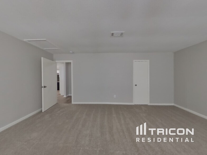 Building Photo - 3606 Hampstead Ct