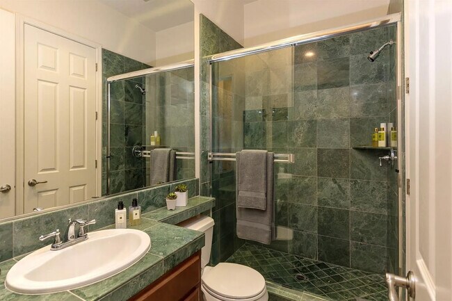 Building Photo - 2490 Muirfield Way