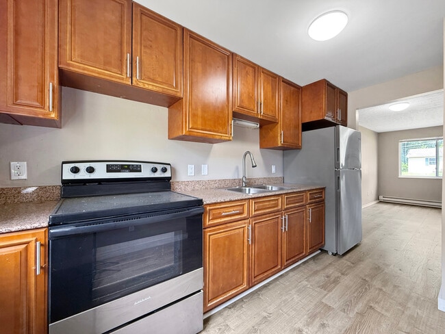 Building Photo - 634 Properties – Ohio